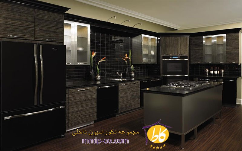 ظاهری شیک و زیبا در طراحی آشپزخانه سیاه
